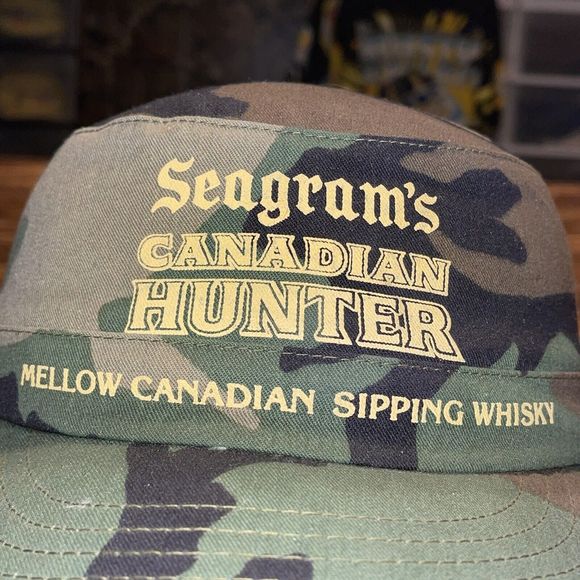 Vintage Seagram's Canadian Hunter Army Hat Camo Mellow Sipping Whiskey Cap M/L - Picture 2 of 10